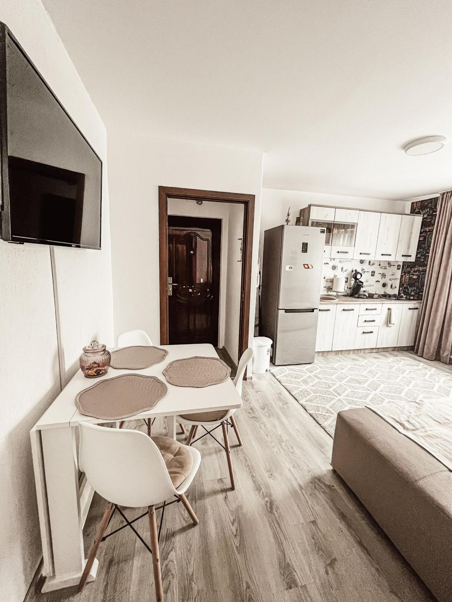 Apartament One Divine - Zărneşti Zewnętrze zdjęcie